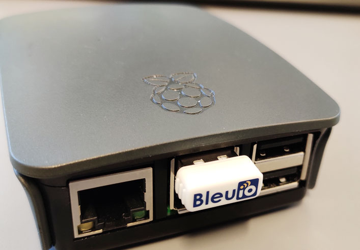 bleuio%20dongle%20on%20raspberry%20pi